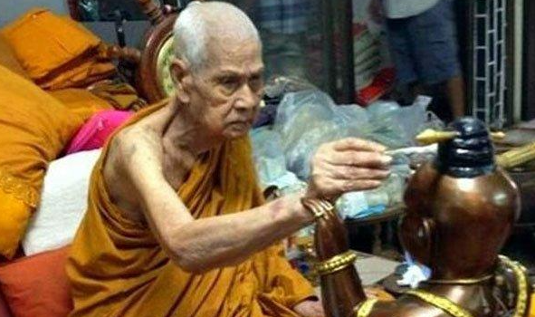 泰国<a href=https://www.tgqjwang.com/ target=_blank class=infotextkey>情降</a>—让对方主动复合的巫术！