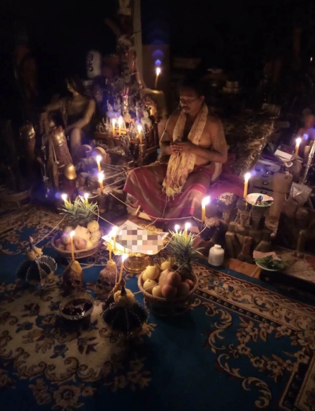 七天墓地<a href=https://www.tgqjwang.com/ target=_blank class=infotextkey>情降</a>：穿越生死的浪漫  第1张